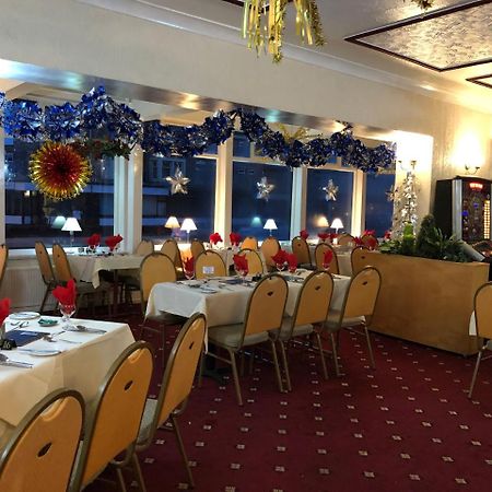 The Colwyn Hotel - Near Pleasure Beach ブラックプール エクステリア 写真