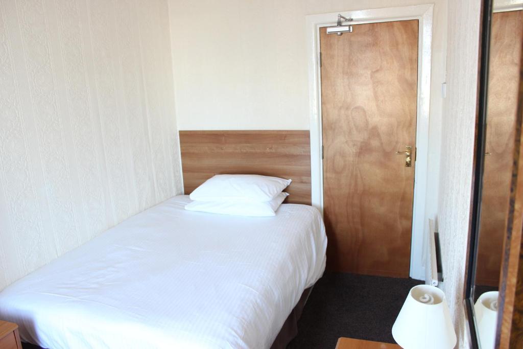 The Colwyn Hotel - Near Pleasure Beach ブラックプール 部屋 写真