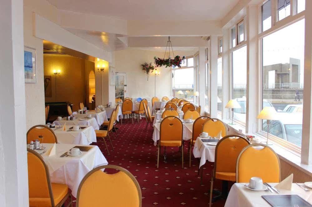 The Colwyn Hotel - Near Pleasure Beach ブラックプール エクステリア 写真