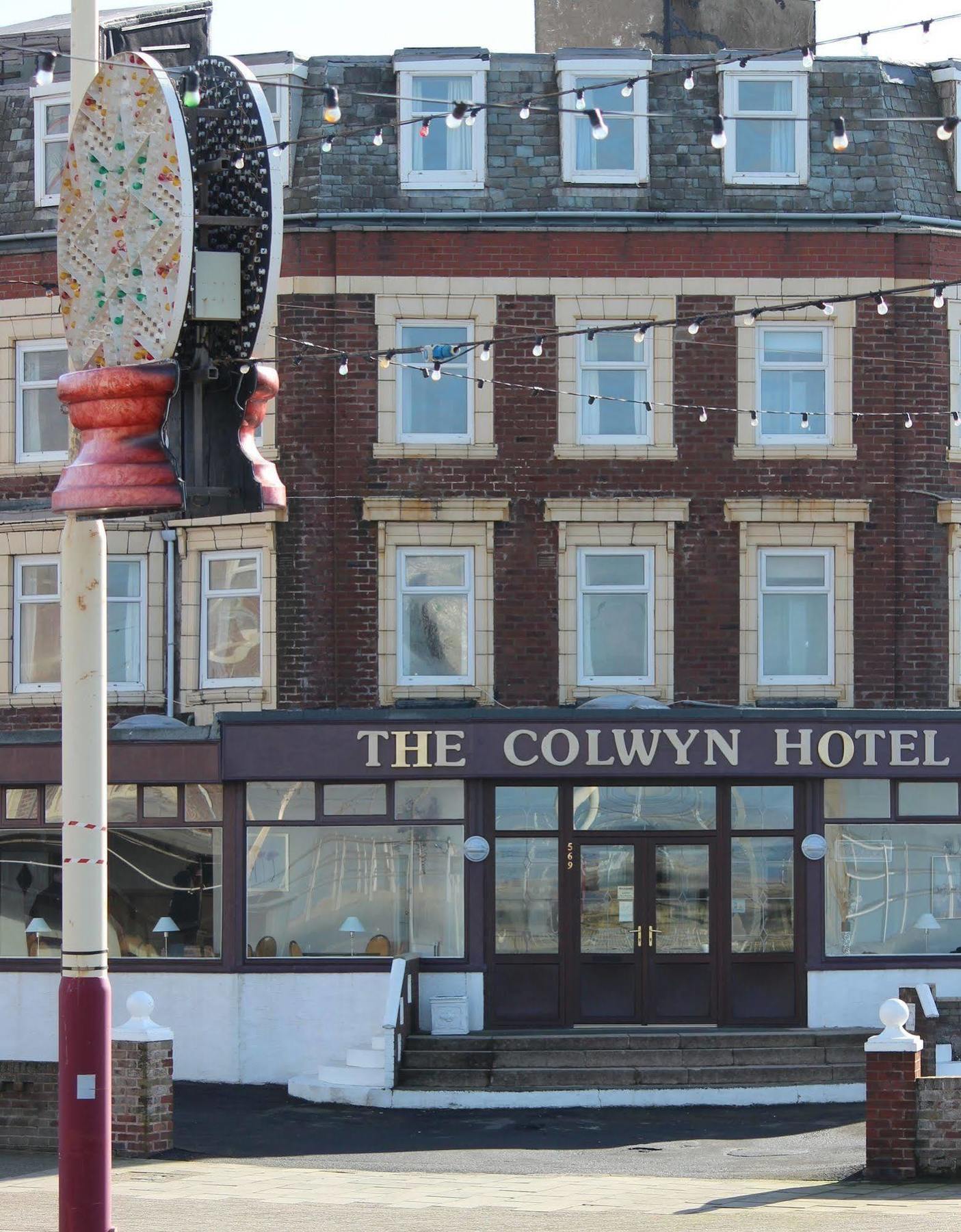 The Colwyn Hotel - Near Pleasure Beach ブラックプール エクステリア 写真